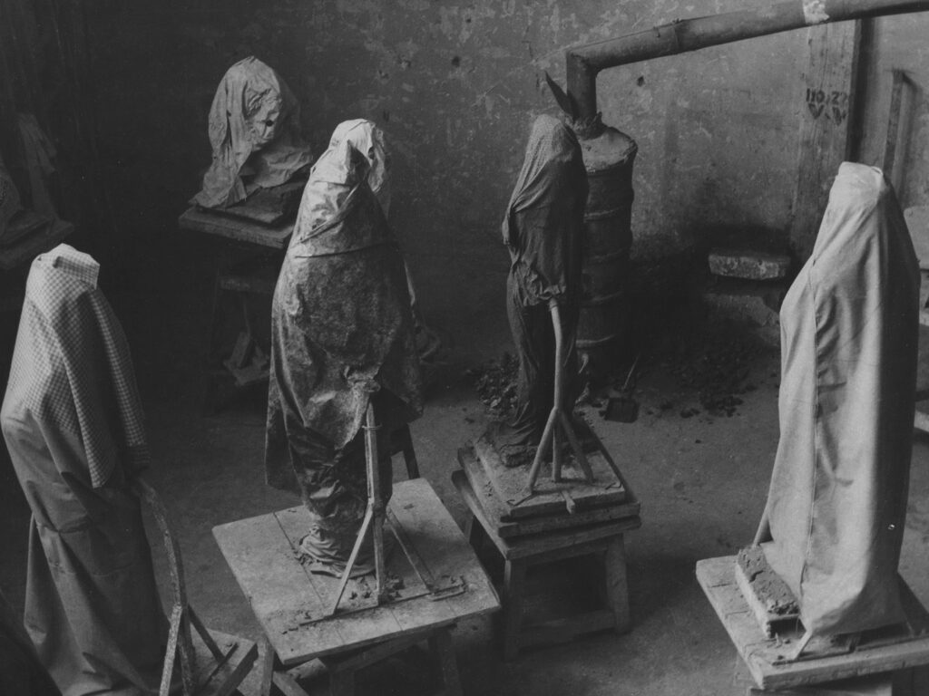Marian Szulc, Interior, c.1956